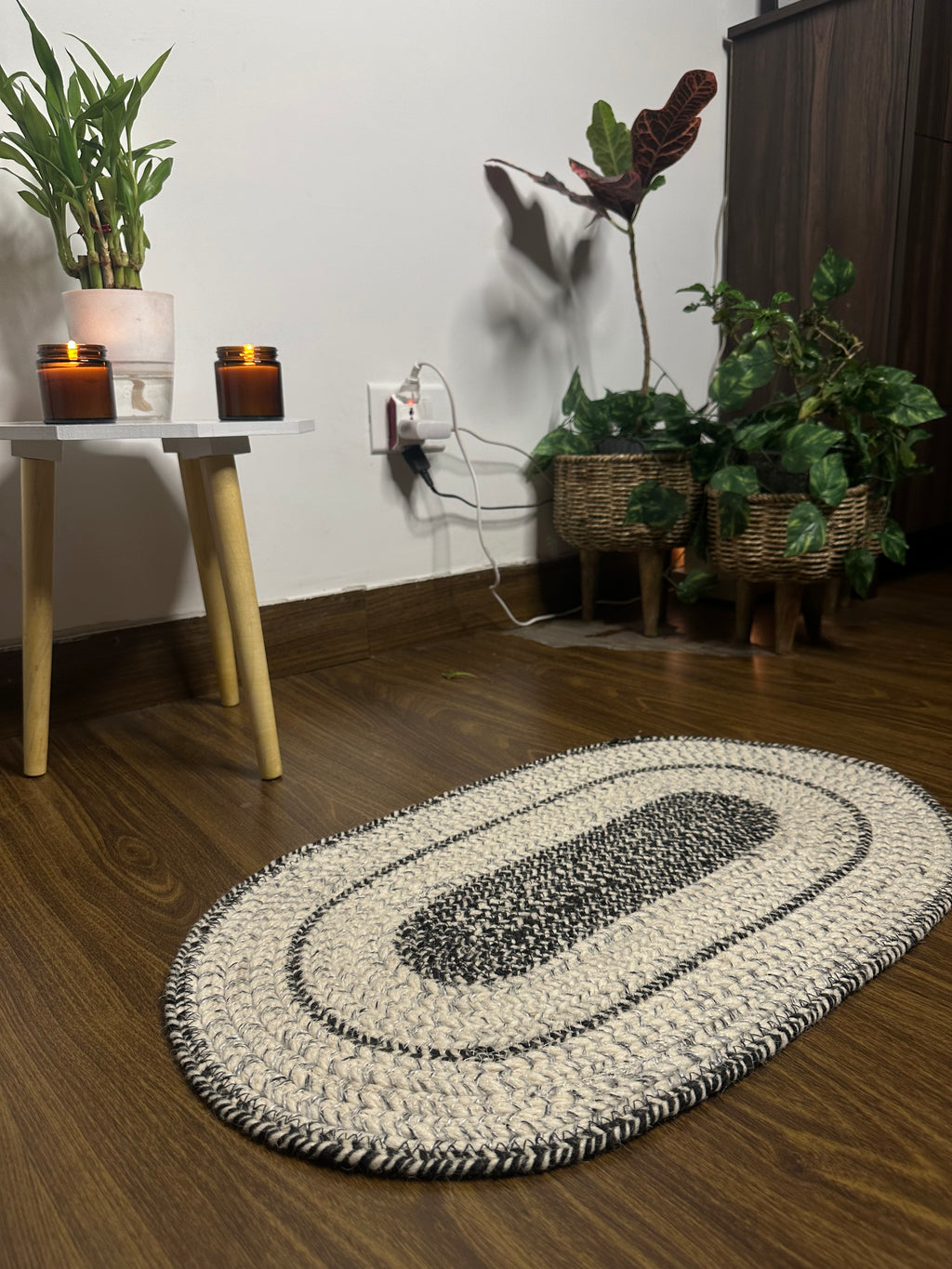 Handcrafted Jute Blend Door Mat for Elegant Home Décor